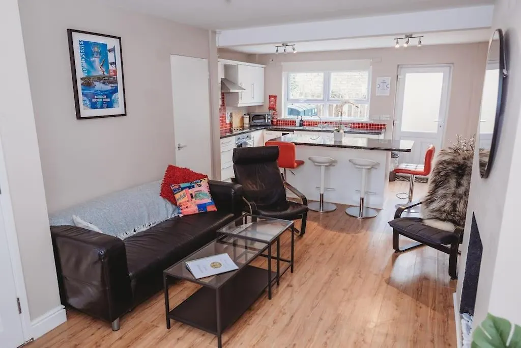 Trish'S Townhouse Best For Eats-Arts-Drinks-Parks! Belfast Apartment